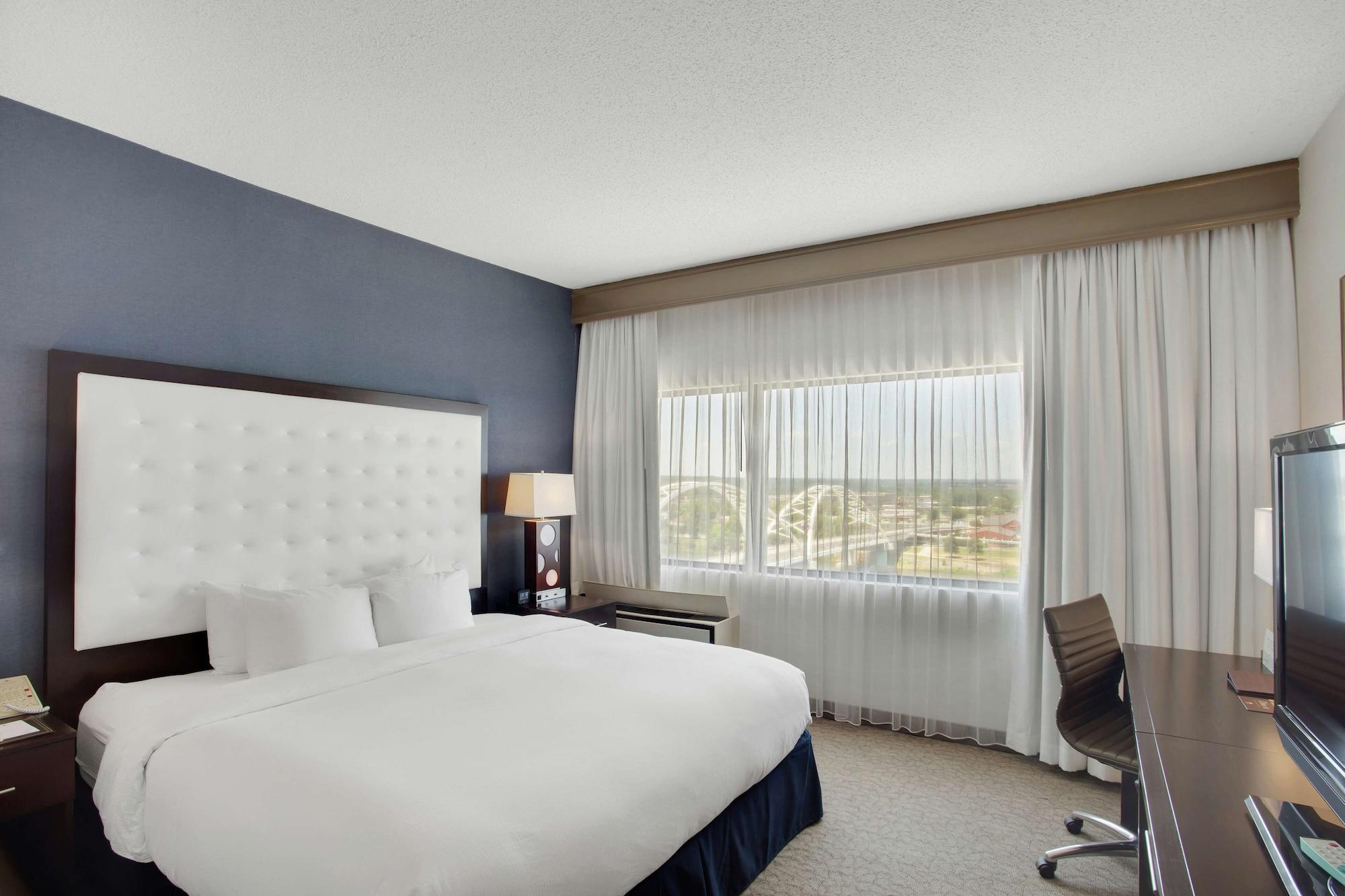 Doubletree By Hilton Hotel Little Rock