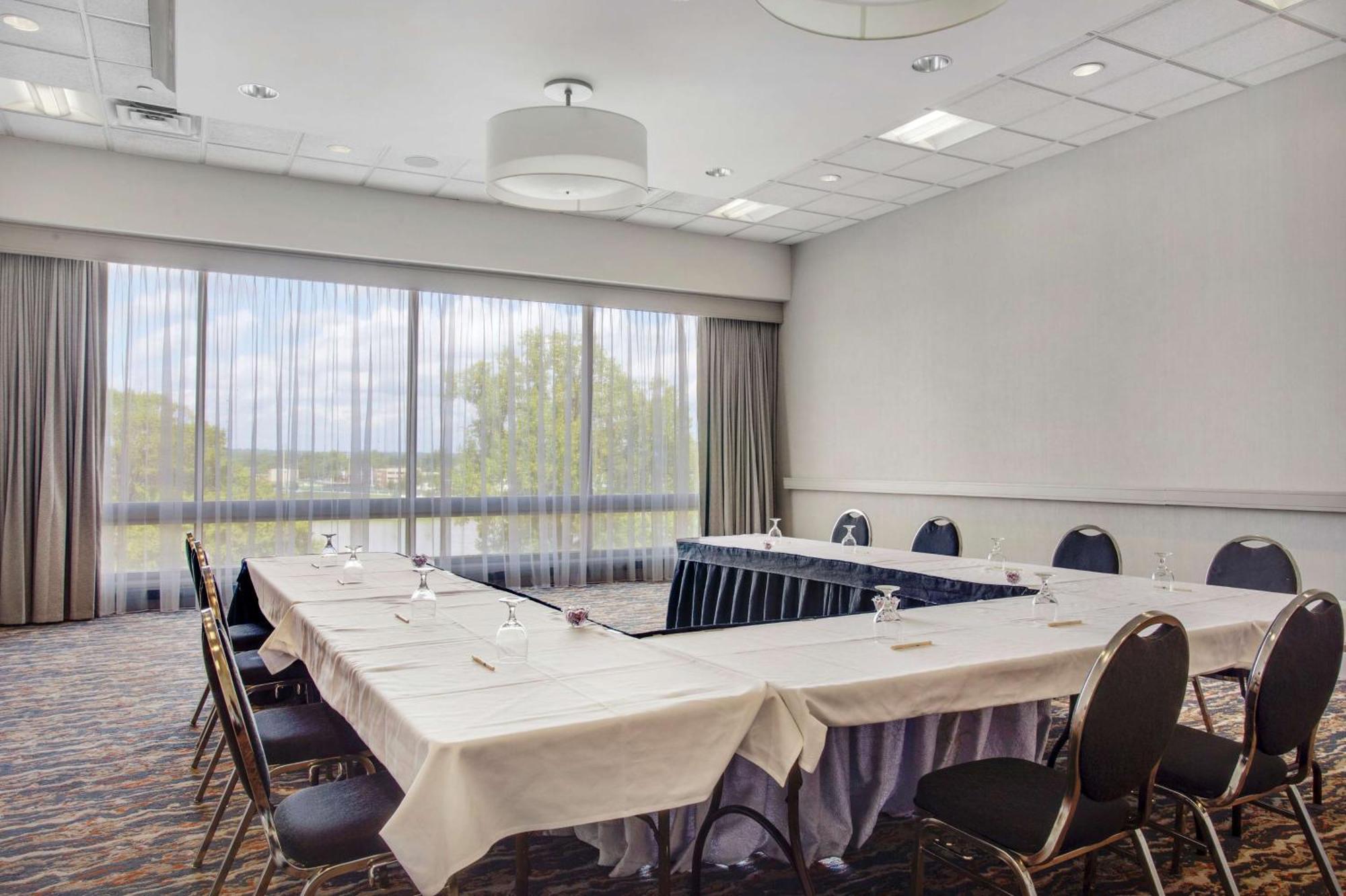 Doubletree By Hilton