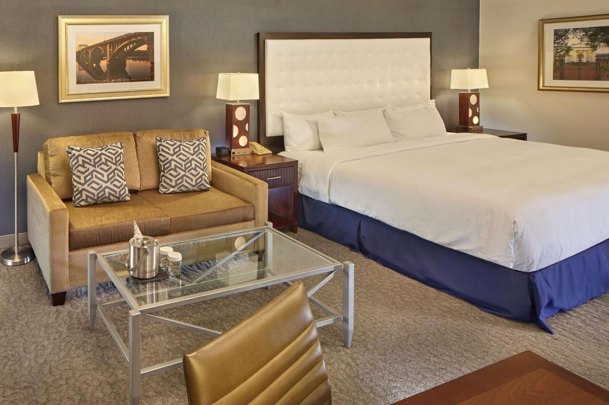 Hotel Doubletree By Hilton