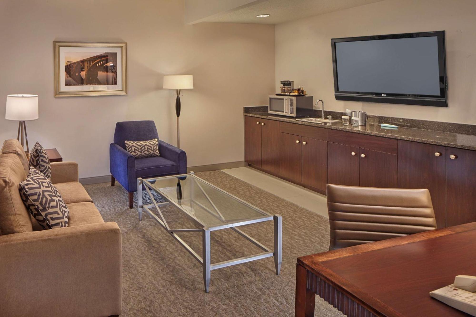 Doubletree By Hilton Hotel 3*
