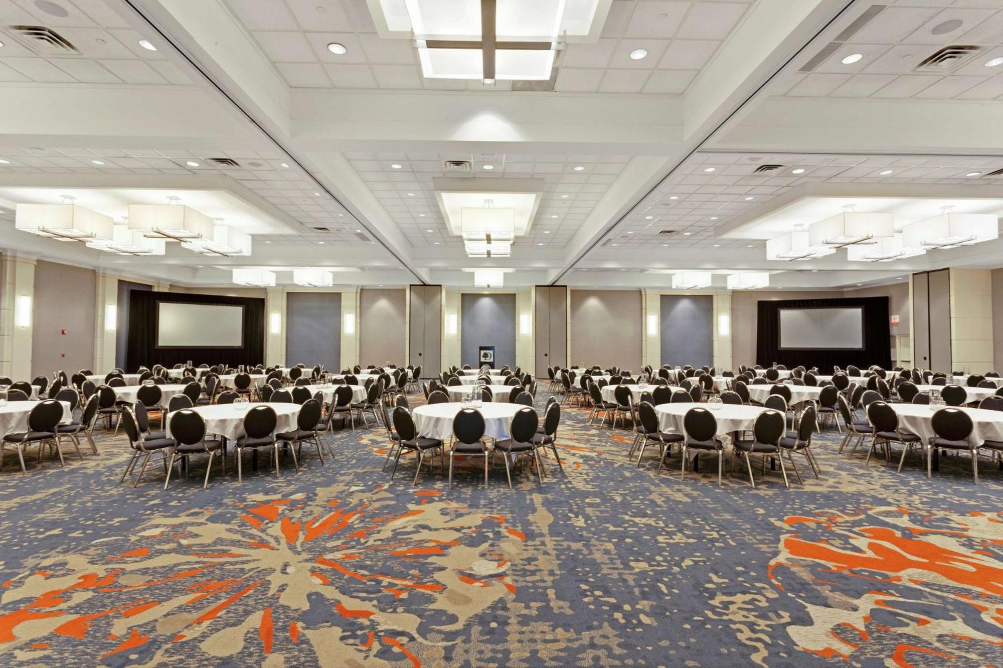 Doubletree By Hilton Little Rock