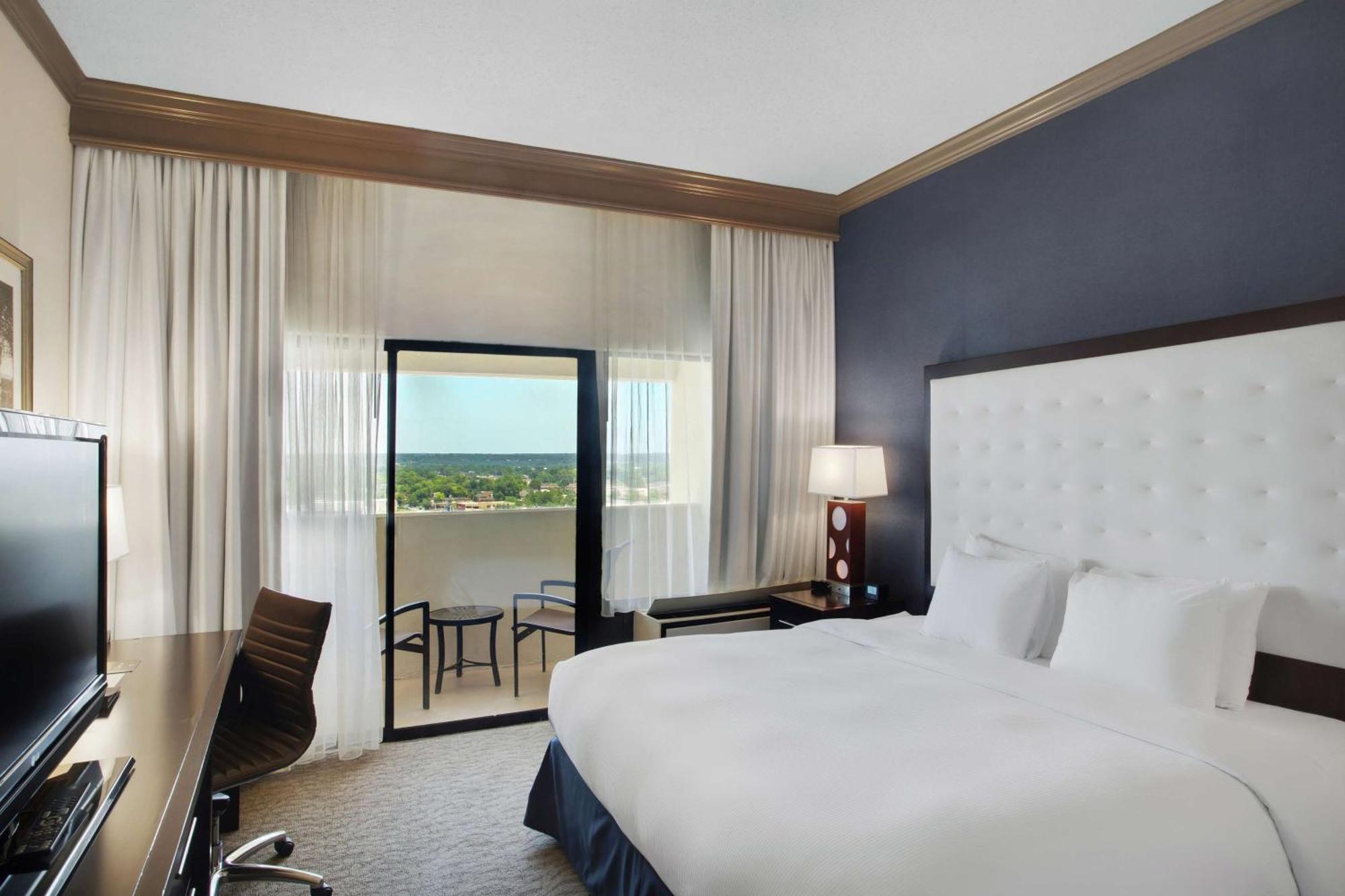 Doubletree By Hilton Hotel Little Rock