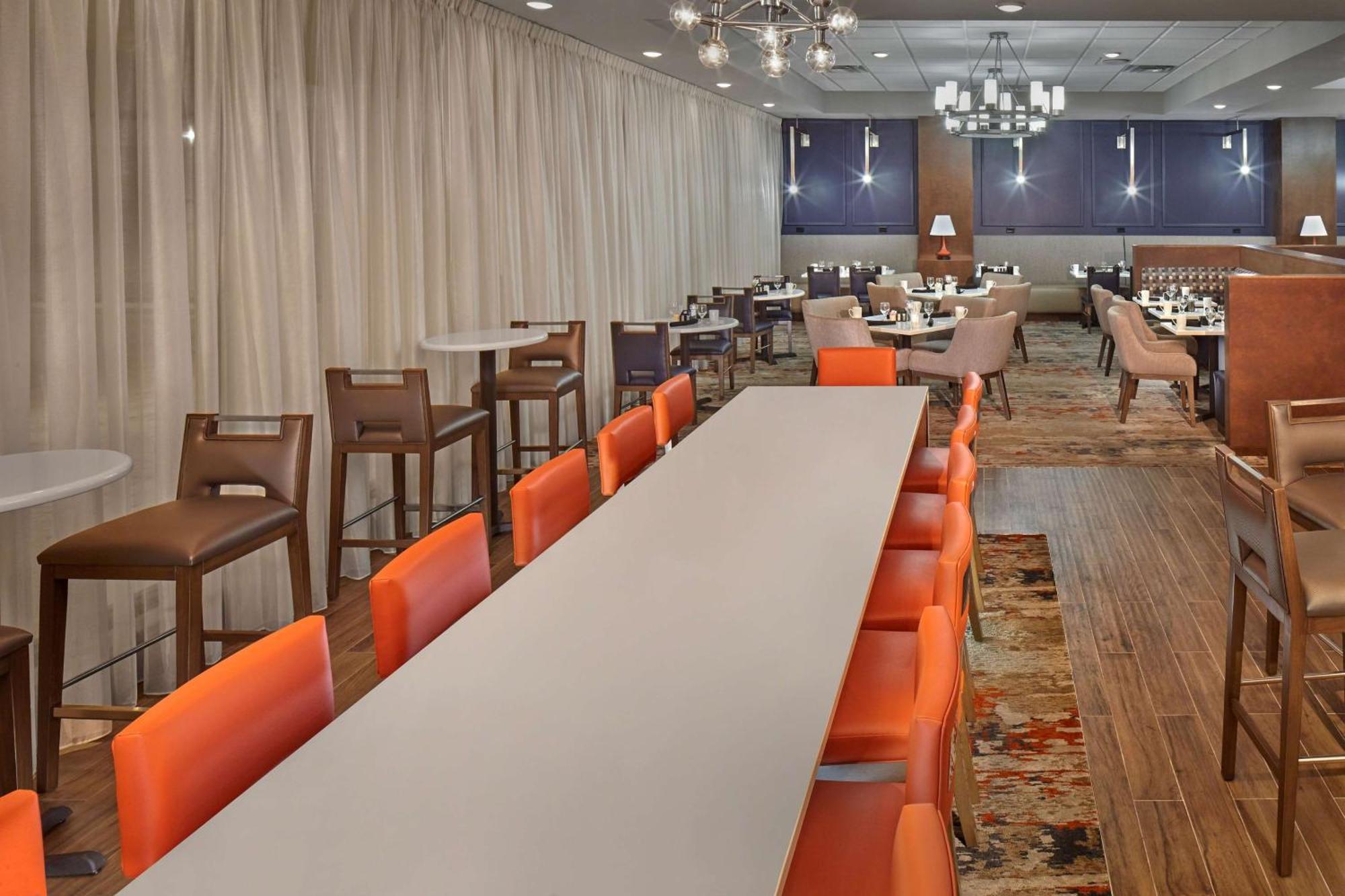 Doubletree By Hilton Hotel Little Rock